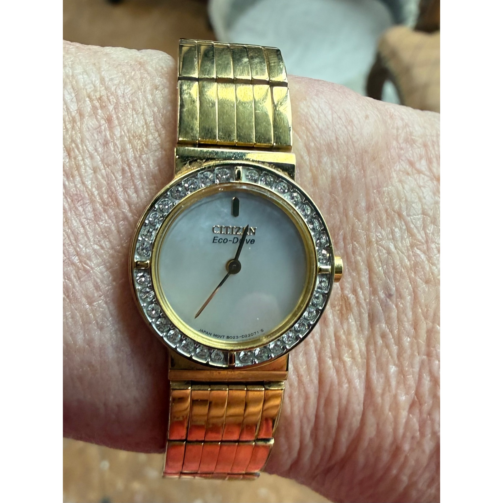 Citizen Eco-Drive B023-D22071 Gold Tone Crystal Bezel Mop Dial Women's Watch